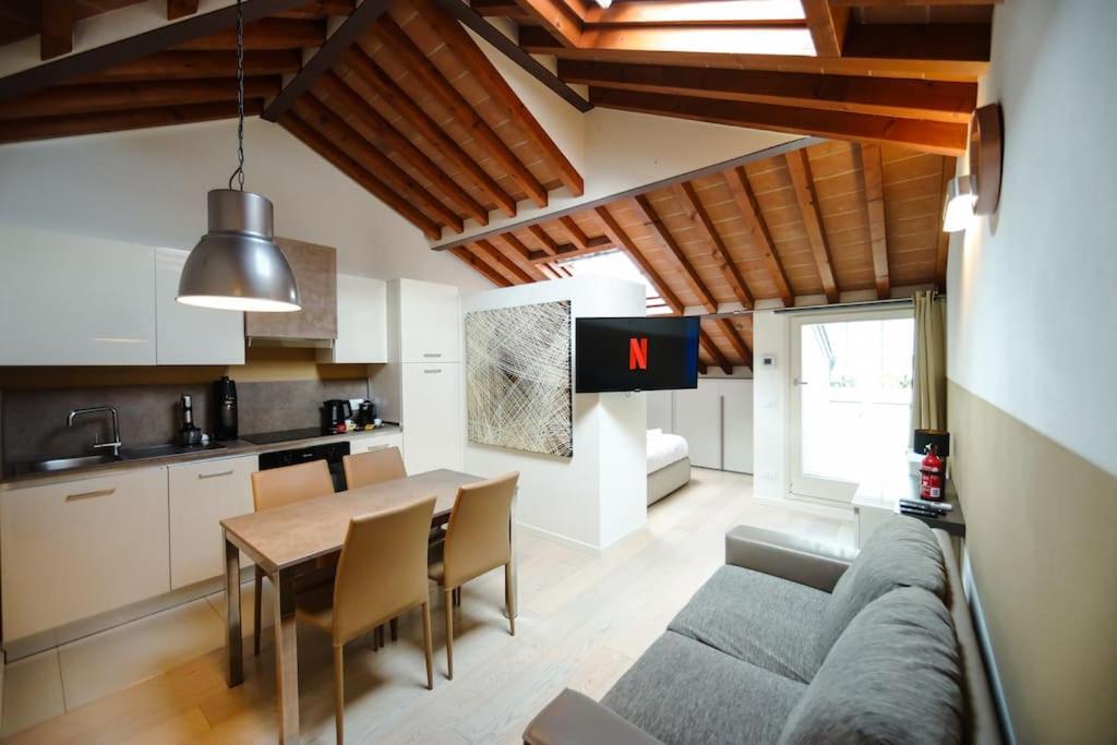 Duomo Elegant Penthouse *